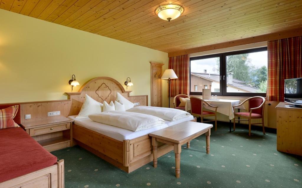 Large Double Room,1580164219:JPEG